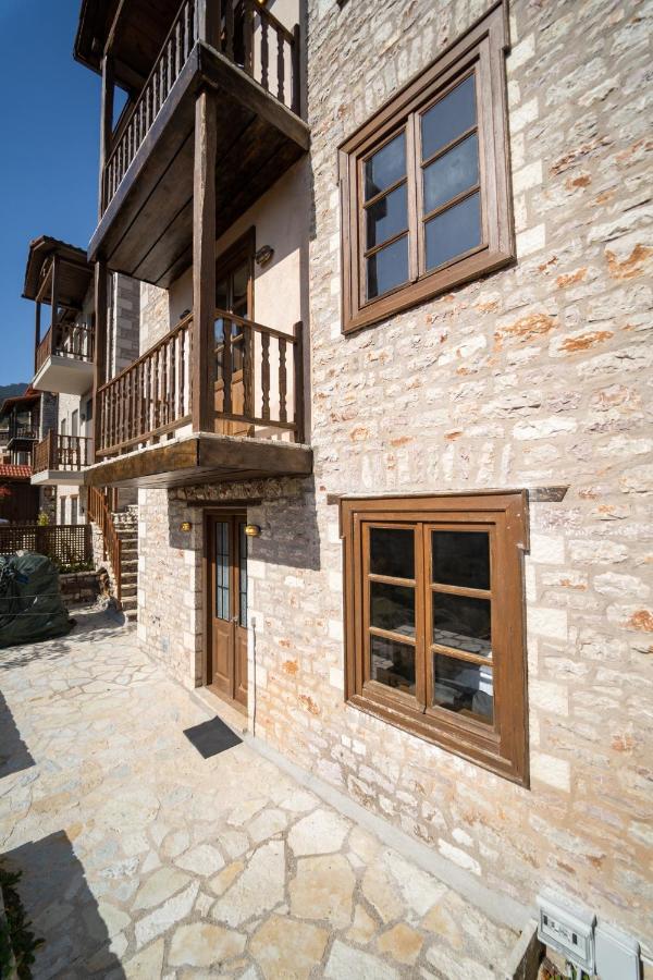 Villa Korfes-Κορφές Τριώροφη Βίλα Για Οικογένειες Και Παρέες Karpenisi Ngoại thất bức ảnh
